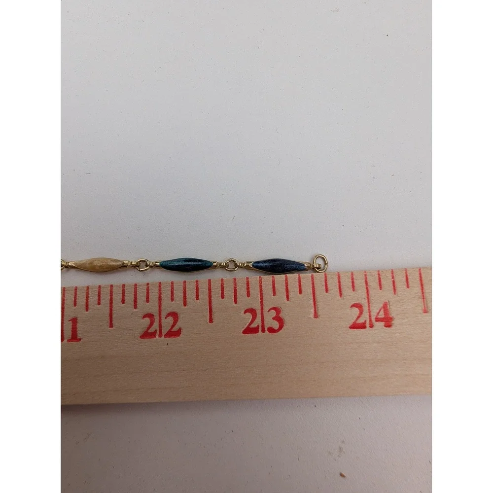 N/A gold tone